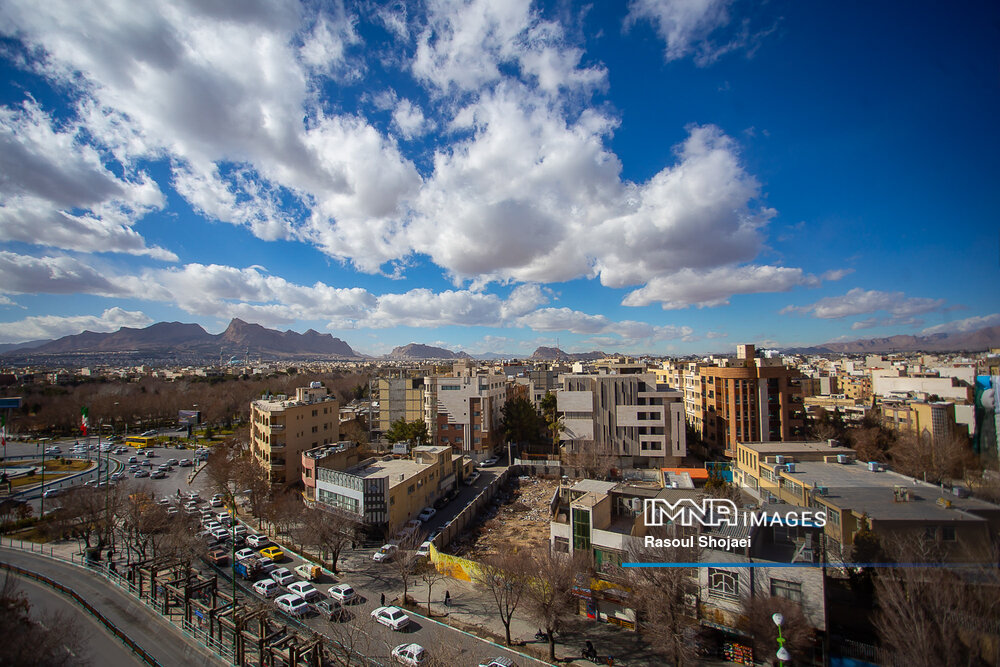 افزایش ابر در نیمه‌شمالی اصفهان از فردا/کاهش ۲ درجه‌ای دمای هوا