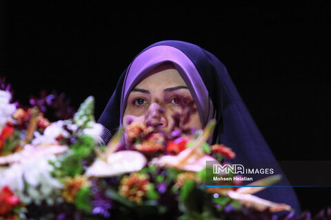 مراسم روز زن در سیتی سنتر با حضور شهردار اصفهان