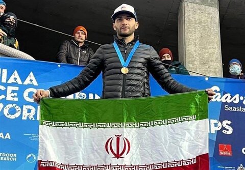 تجلیل از قهرمان یخ‌نوردی جهان در صحن علنی شورای شهر اصفهان