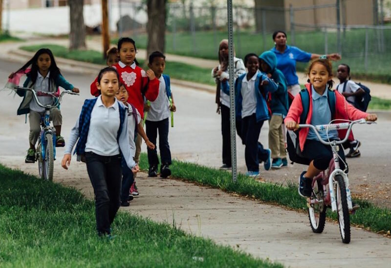 تاثیر شهرهای دوستدار پیاده‌روی بر زندگی اقتصادی کودکان در آینده