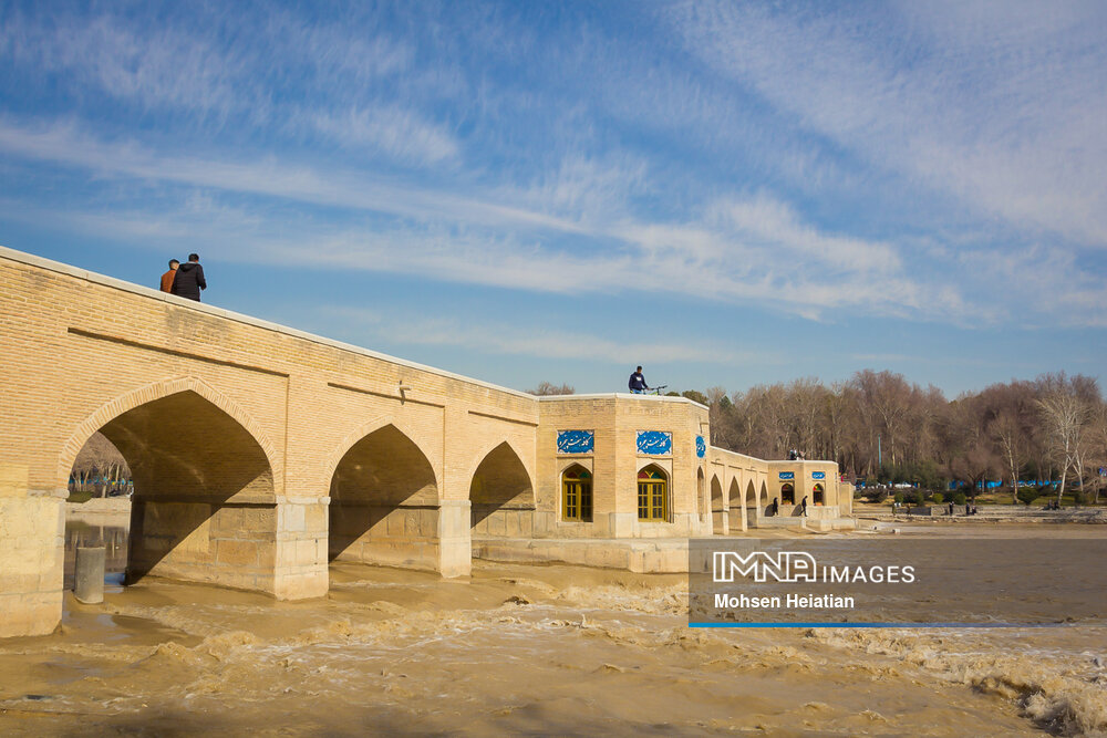 هوای اصفهان سالم است/ ۴ ایستگاه در وضعیت نارنجی