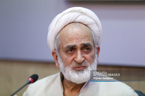 ۲۵ آبان روز وحدت امت و پیوستگی اصفهان با انقلاب است