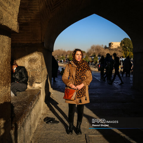 سحر: دوست داشتم همیشه زاینده رود جاری باشه. باز شدن موقتی رودخانه به اکوسیستم و بناهای تاریخی اصفهان ضربه می زند