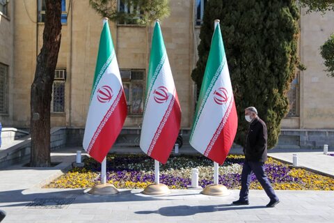 نصب ۲ هزار پرچم شهری در اصفهان 