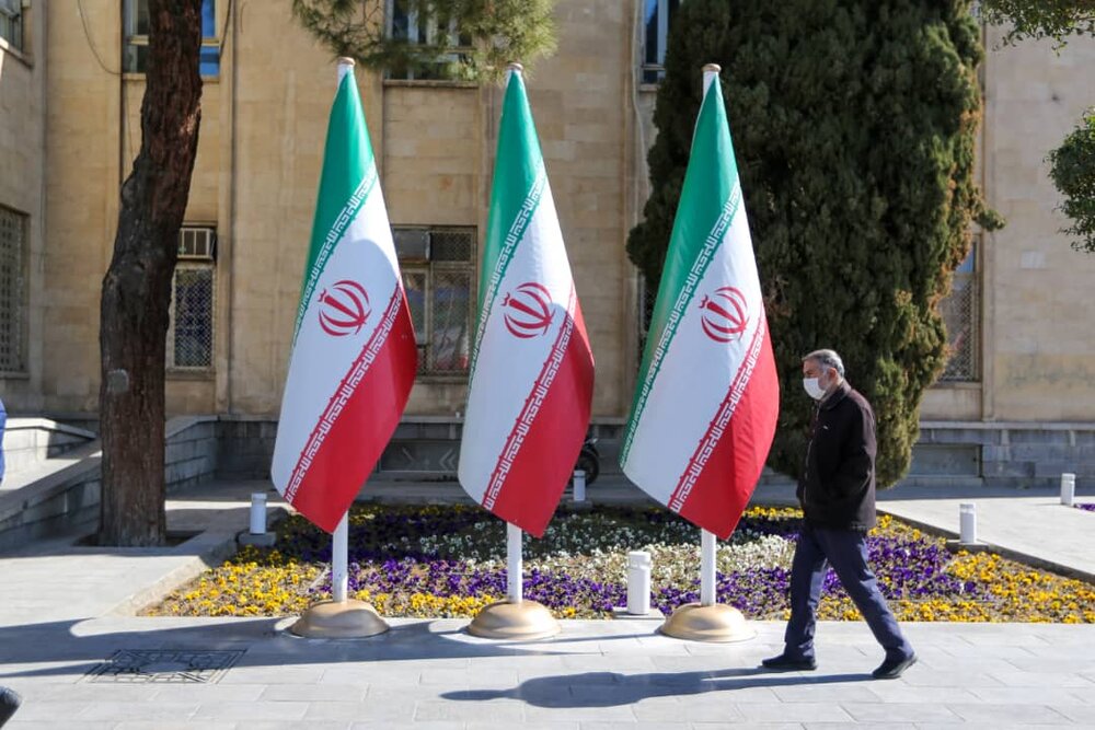 نصب ۲ هزار پرچم شهری در اصفهان