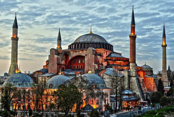 ۶ راهکار برای خرید تور استانبول ارزان از زبان کارشناسان لست سکند