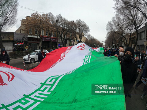 شرکت در راهپیمایی ۲۲ بهمن دشمنان را ناامید می‌کند