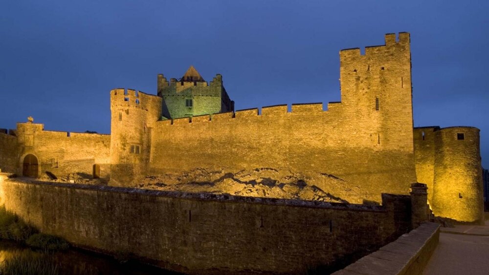 کاخ باستانی ایرلند؛ برنده مکان برتر فیلم سال در اروپا