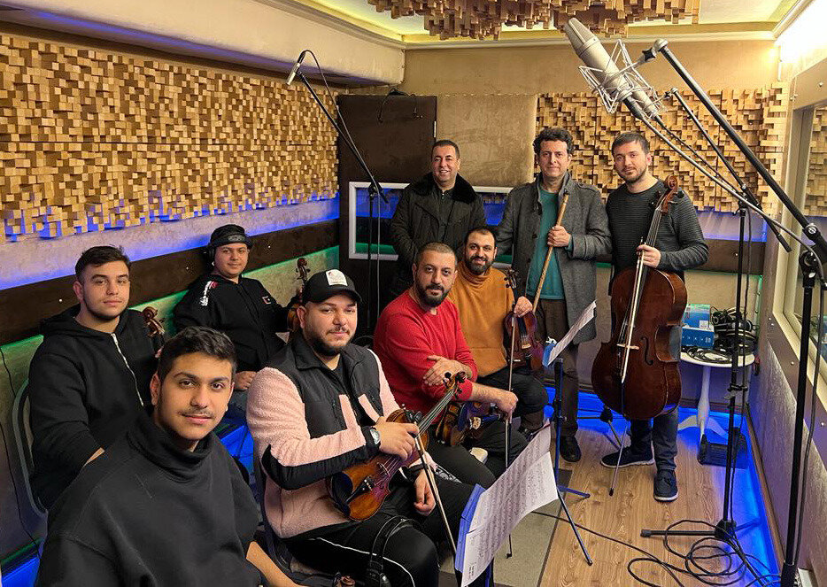 Payam Azizi Finishes Record and Mix of Messenger of Mercy in Turkey