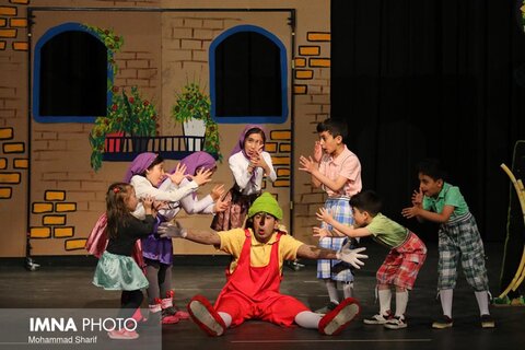 تئاتر کودک؛ عاملی برای رشد و تعالی کودکان 