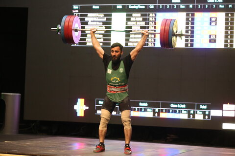 دو ذوب‌آهنی قهرمان وزنه‌برداری ایران