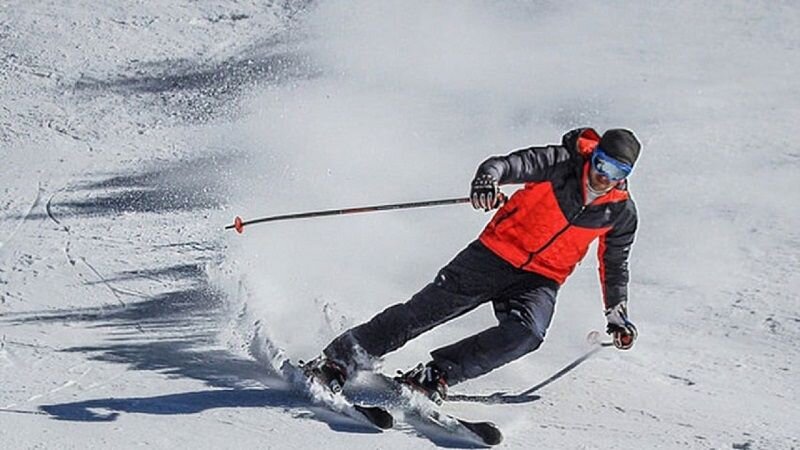 پیست اسکی شیرباد تفریحات هیجان انگیز در بهترین پیست اسکی شرق کشور