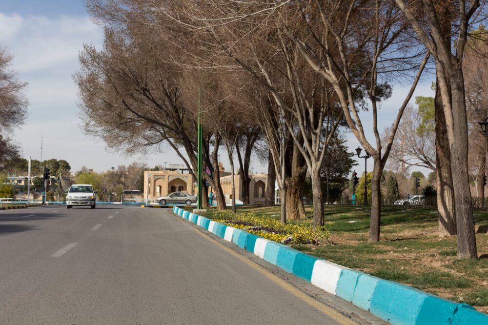 رنگ‌آمیزی جداول شهری اصفهان در ۴ طیف رنگی