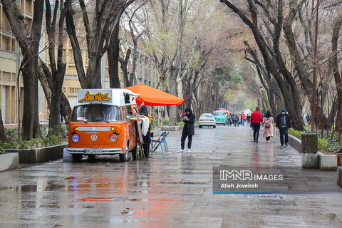 ادامه فعالیت سامانه بارشی تا دوشنبه در اصفهان/کاهش دو تا پنج درجه‌ای دمای هوا