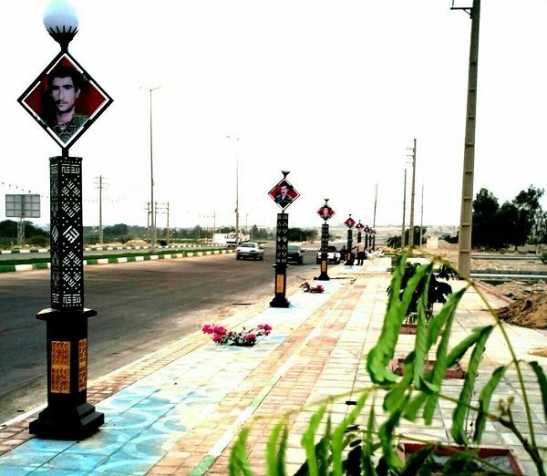 معابر نجف‌آباد به تمثال شهدا مزین شد
