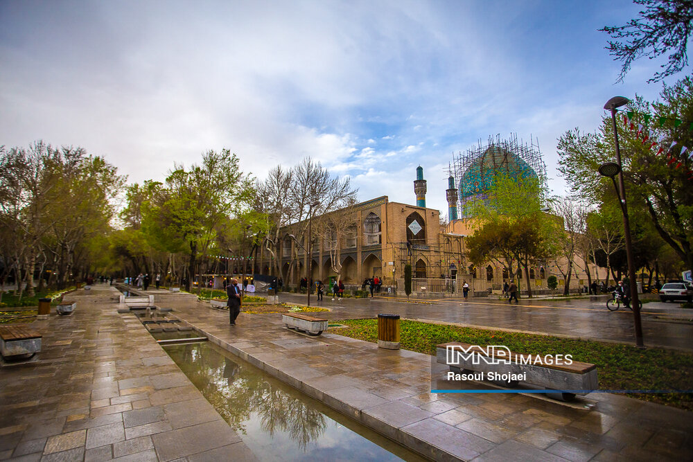هوای اصفهان با ۱۰ ایستگاه خاموش سالم ثبت شد