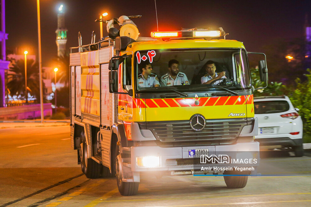 حضور کمتر از ۴ دقیقه‌ای آتش‌نشانان اصفهان در عملیات‌ها