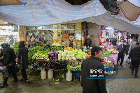 خرید شب عید در بازار سنندج