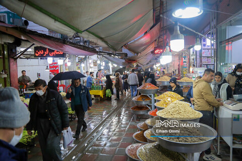 خرید شب عید در بازار سنندج