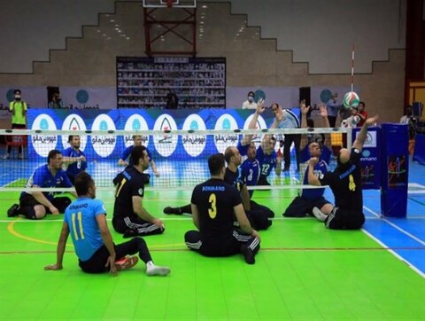 رضایی ۱۸ ورزشکار را به اردوی تیم ملی والیبال نشسته دعوت کرد