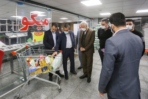بازدید شهردار اصفهان از فروشگاه کوثر هفت