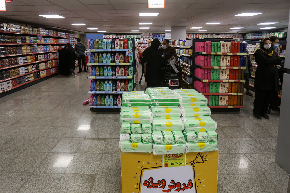 فروش ویژه بازارهای کوثر اصفهان در دهه کرامت