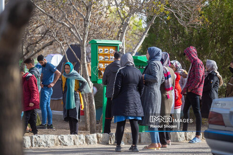 سومین روز بهار در باغ فدک