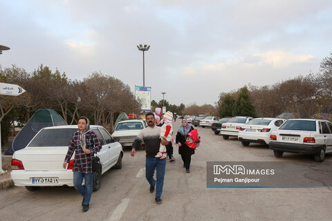 سومین روز بهار در باغ فدک