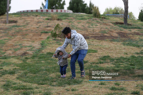 باغ فدک در چهارمین روز تعطیلات نوروزی