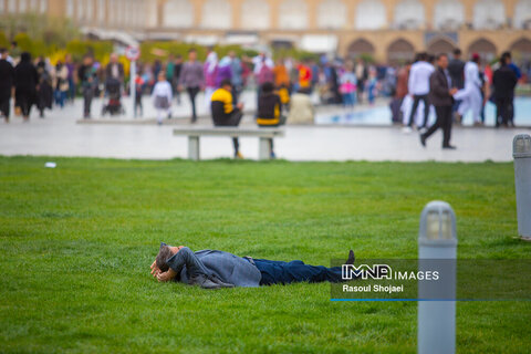 نقش جهان میزبان مسافران نوروزی