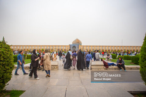 نقش جهان میزبان مسافران نوروزی