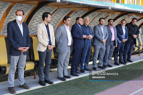 بازدید شهردار اصفهان از ورزشگاه نقش جهان