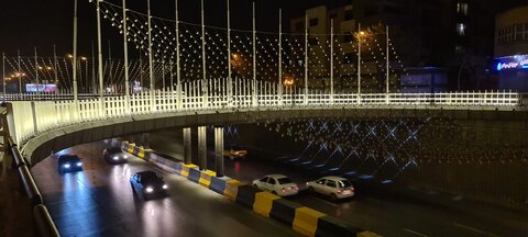اجرای کم‌نظیر سازه فلزی و نورپردازی پل شهیدان طاهری 