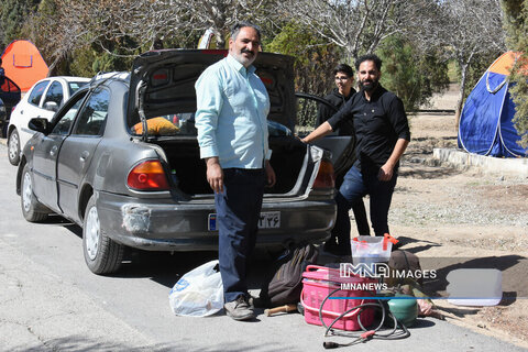 نهمین روز تعطیلات نوروزی در باغ فدک