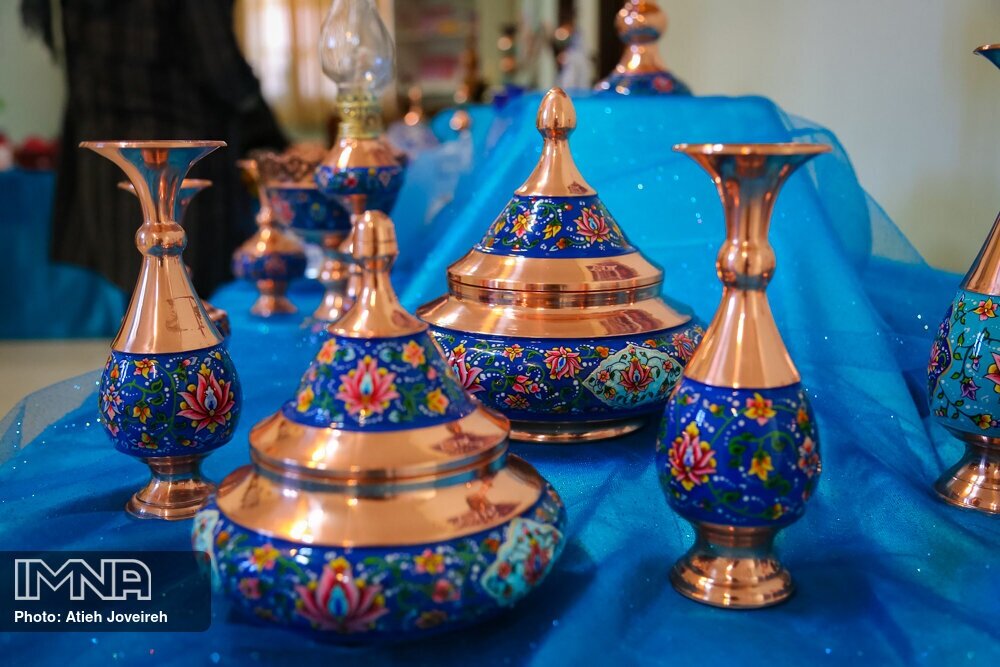 بیش از ۶۰ درصد از صنایع‌دستی کشور در اصفهان تولید می‌شود