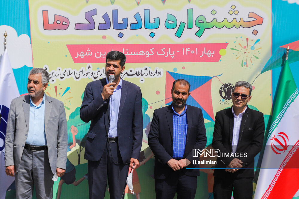 مبنای فعالیت‌های شهرداری زرین‌شهر تزریق نشاط در شهر است