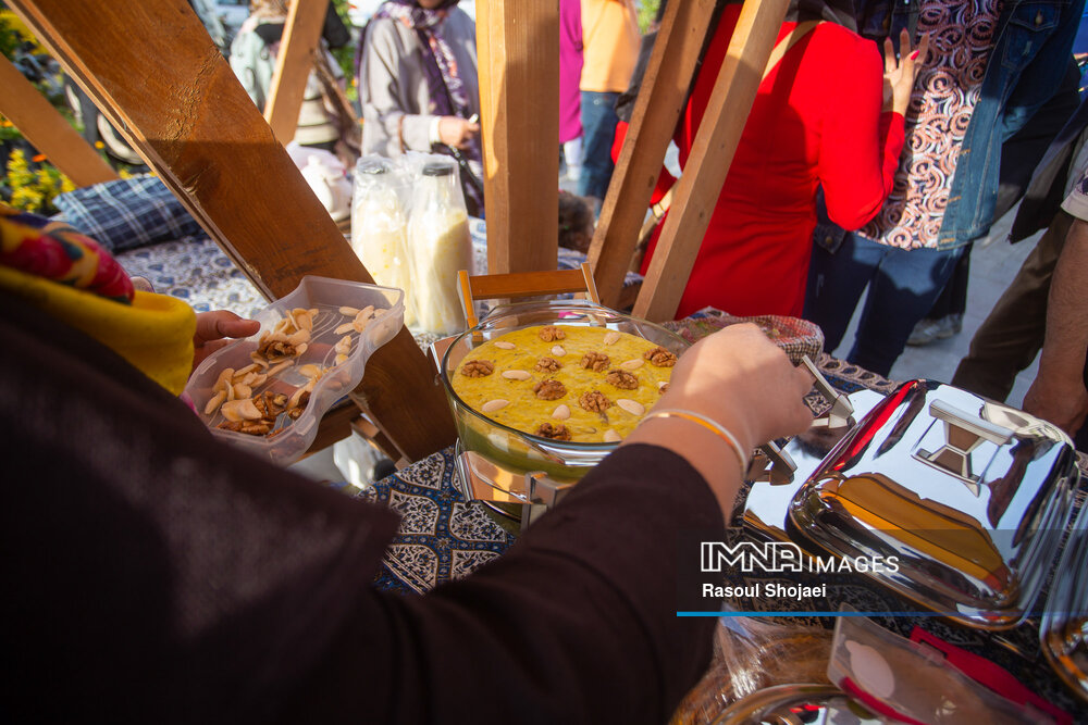 Giving Iftar highly recommended deed during Ramadan