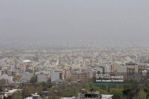 دمای هوای اصفهان به ۱۳ درجه می‌رسد