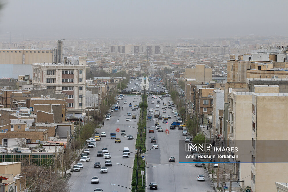 آژیر آلودگی هوا در یزد به صدا درآمد/ تنفس سالم و پاک در ۲۱ کلان‌شهر کشور