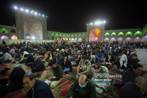 دعای ابوحمزه ثمالی در مسجد جامع