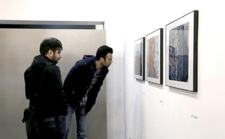نمایشگاه «پوستر هنر انقلاب اسلامی» در گالری تماشا