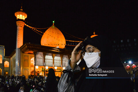 احیای شب بیست و یکم ماه رمضان در شاه چراغ