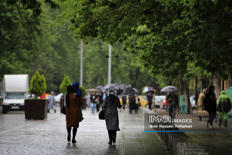 اصفهان از فردا در انتظار ۳ روز بارانی