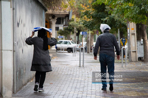 تداوم رگبارهای بارشی در مناطق استان اصفهان/موج بارش‌ها قابل توجه نیست