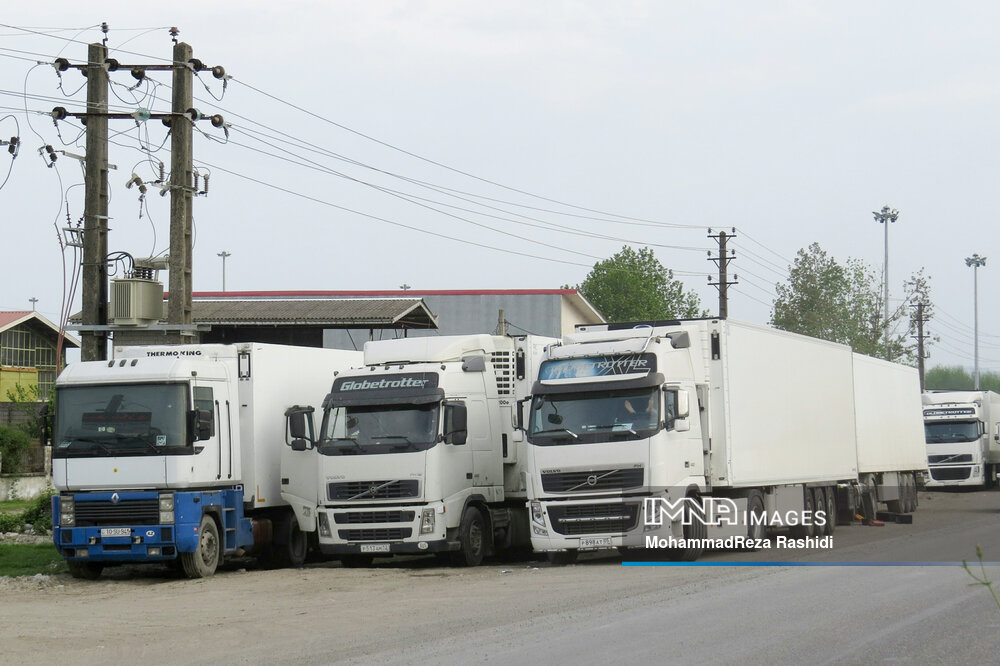 عذرخواهی وزیر زیرساخت‌های ارمنستان از رانندگان کامیون‌های ایرانی