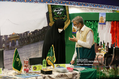 چهارمین روز نمایشگاه قرآن و عترت