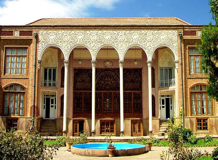 "ناگفته‌های مشروطه" در اصفهان