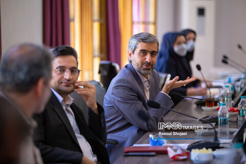 اولین جلسه شورای راهبری بازنگری برنامه راهبردی اصفهان 1405