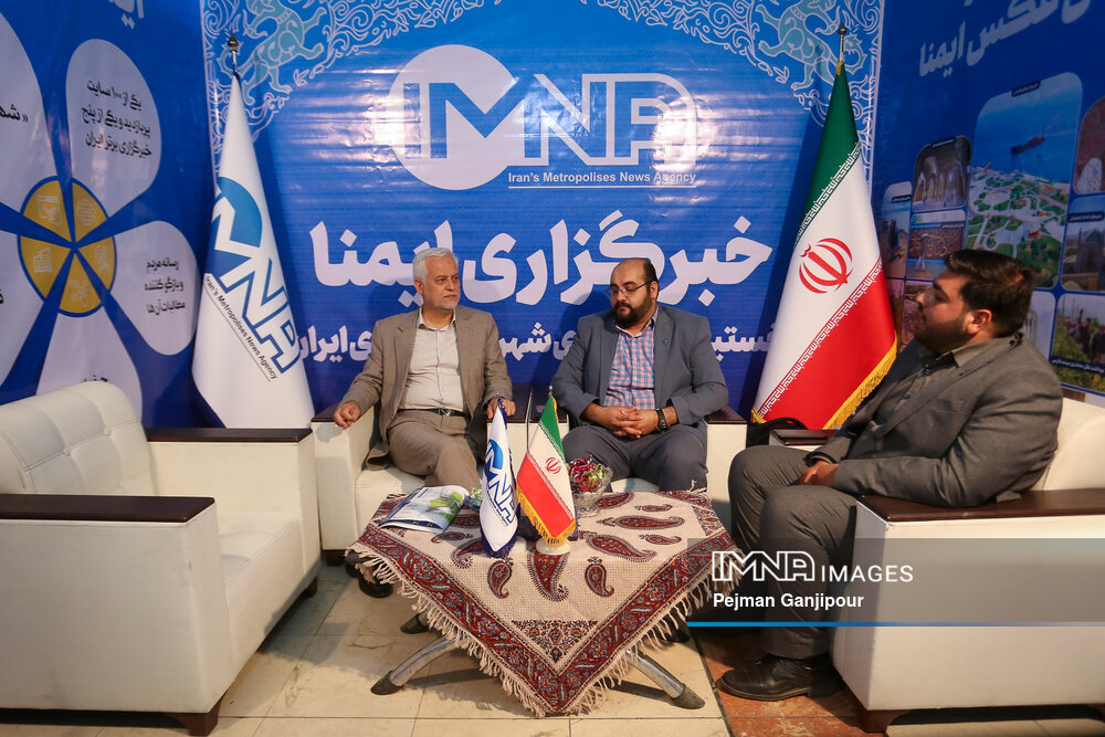 کتاب یکی از شاخصه‌های رشد اجتماعی است/ لزوم افزایش سرانه مطالعه در اصفهان