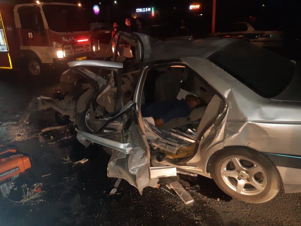 تصادف ۲ خودرو در اصفهان ۲ مصدوم و ۳ فوتی بر جا گذاشت